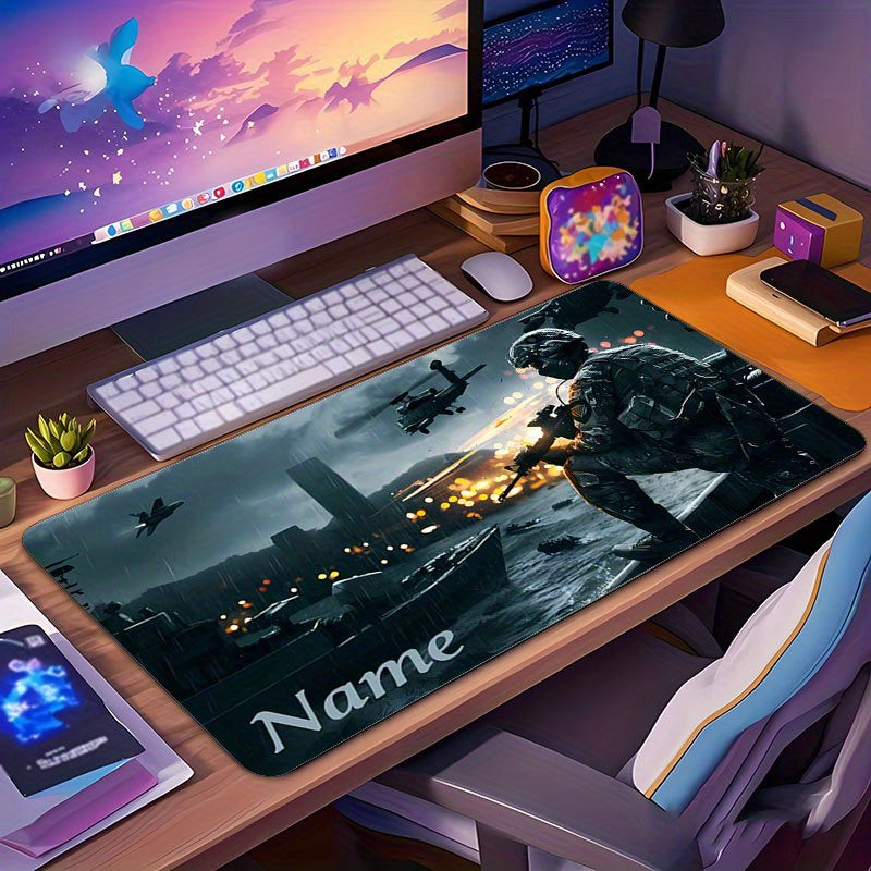 Tappetino per scrivania Deskzone™ AeroForce con design dinamico di azione militare, raffigurante un soldato che spara, elicotteri e esplosioni in un contesto urbano. L'immagine mostra il tappetino in un setup gaming con illuminazione ambientale, monitor e PC, enfatizzando l'esperienza di gioco immersiva. Include lo spazio per la personalizzazione del nome.